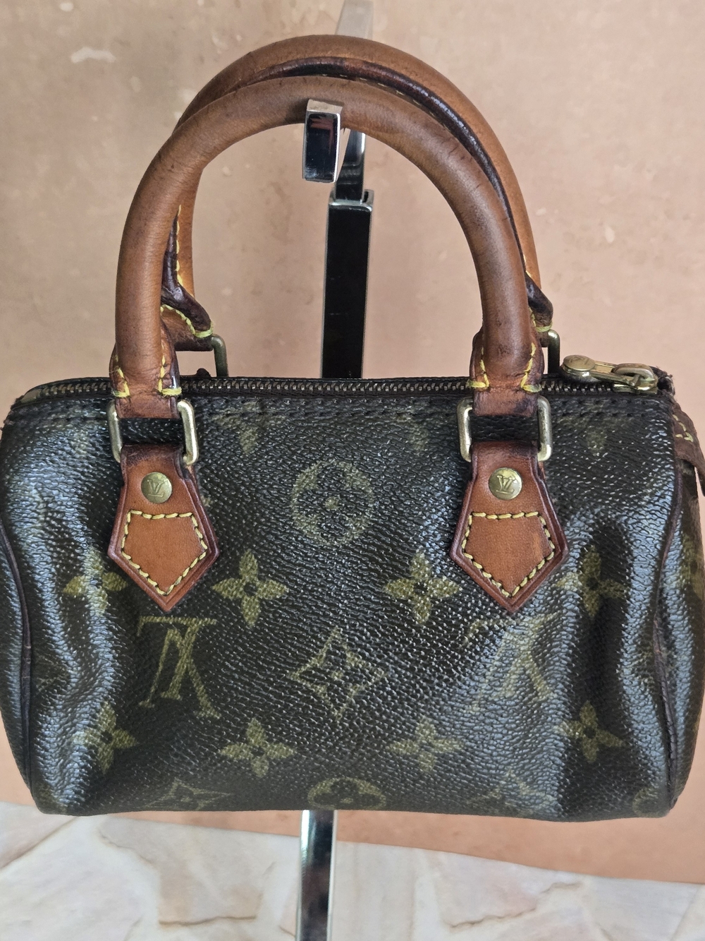 Authentic Vintage Y2K Louis Vuitton Monogram Mini HL Speedy 2000 France